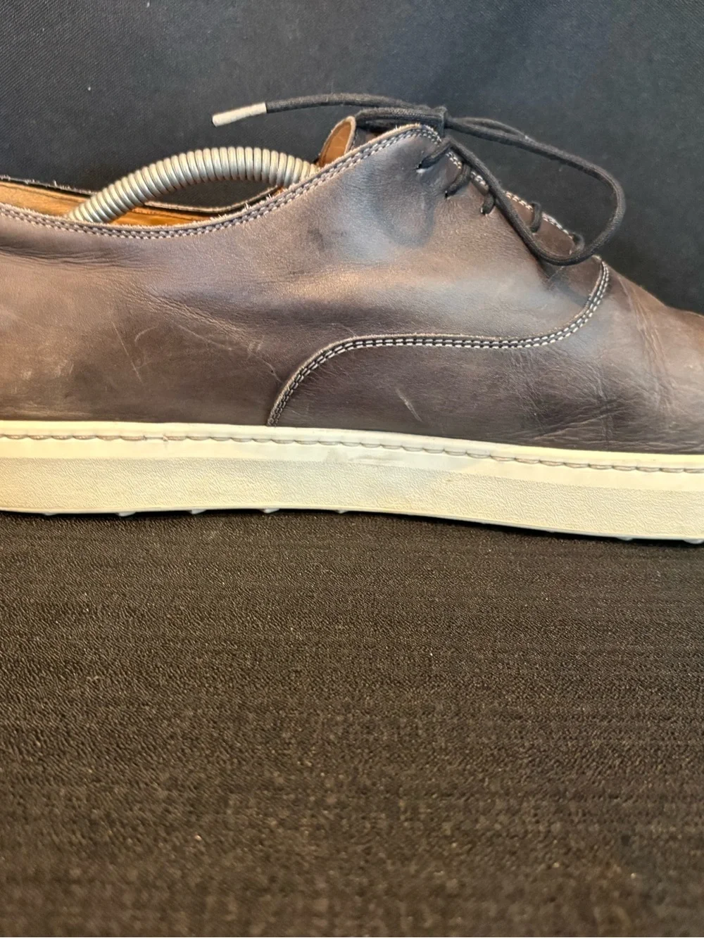 Magnanni Warwick Leather Oxford Low Top Sneakers Vibram 13M Little Damage Back